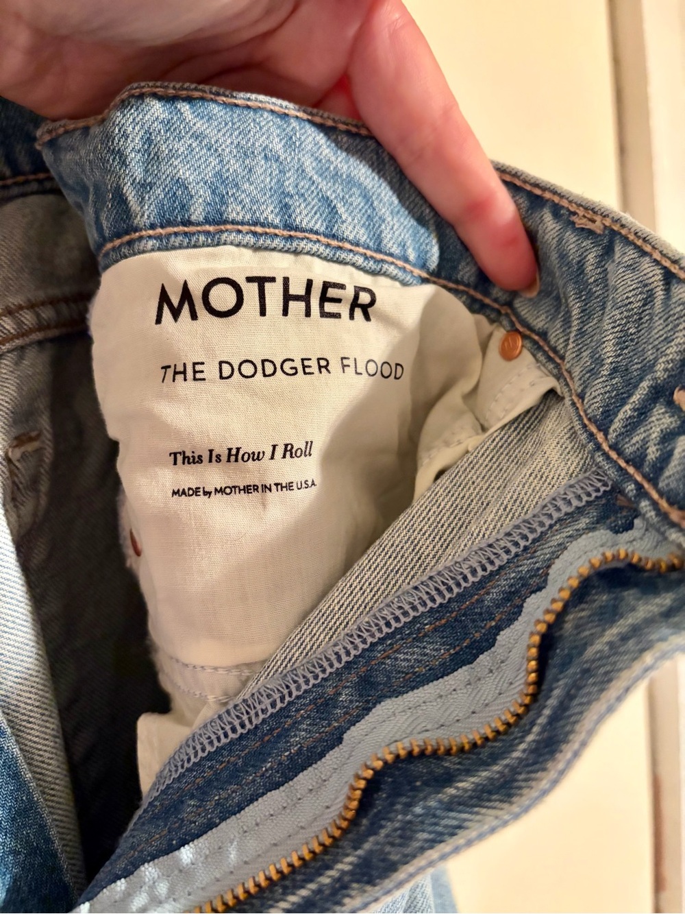 NWT MOTHER Superior The Dodger Flood This is How I Roll Light Denim Jeans Sz 33 - Picture 9 of 16